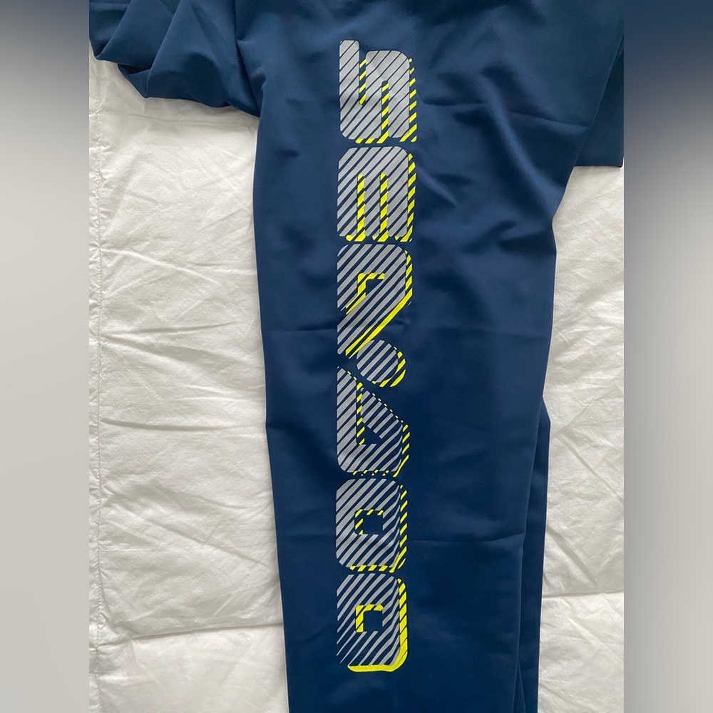 NWT Seadoo Navy Blue Leggings with Graphic Print